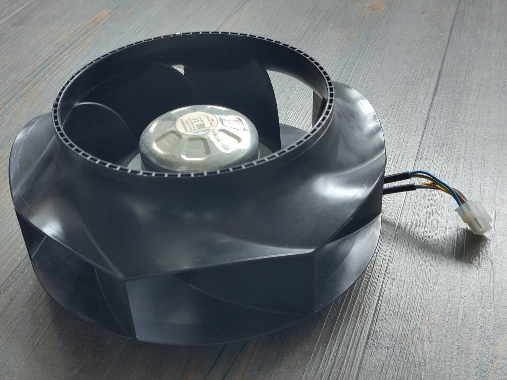 Ventilator R3G225-RH05-20 voor Itho Daalderdop HP Cube, Doe-het-zelf en Verbouw, Verwarming en Radiatoren, Gebruikt, Minder dan 30 cm