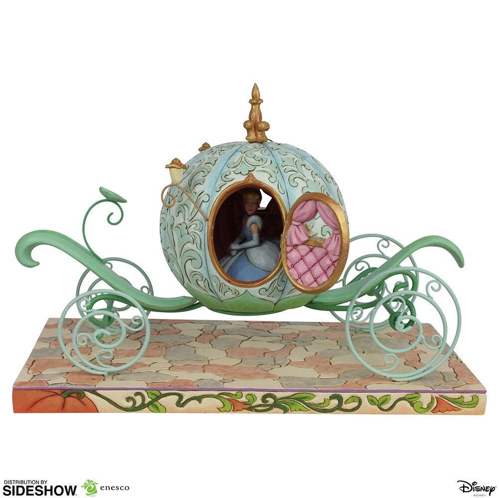 Disney traditions enchanted carriage, Verzamelen, Disney, Ophalen of Verzenden, Zo goed als nieuw, Beeldje of Figuurtje
