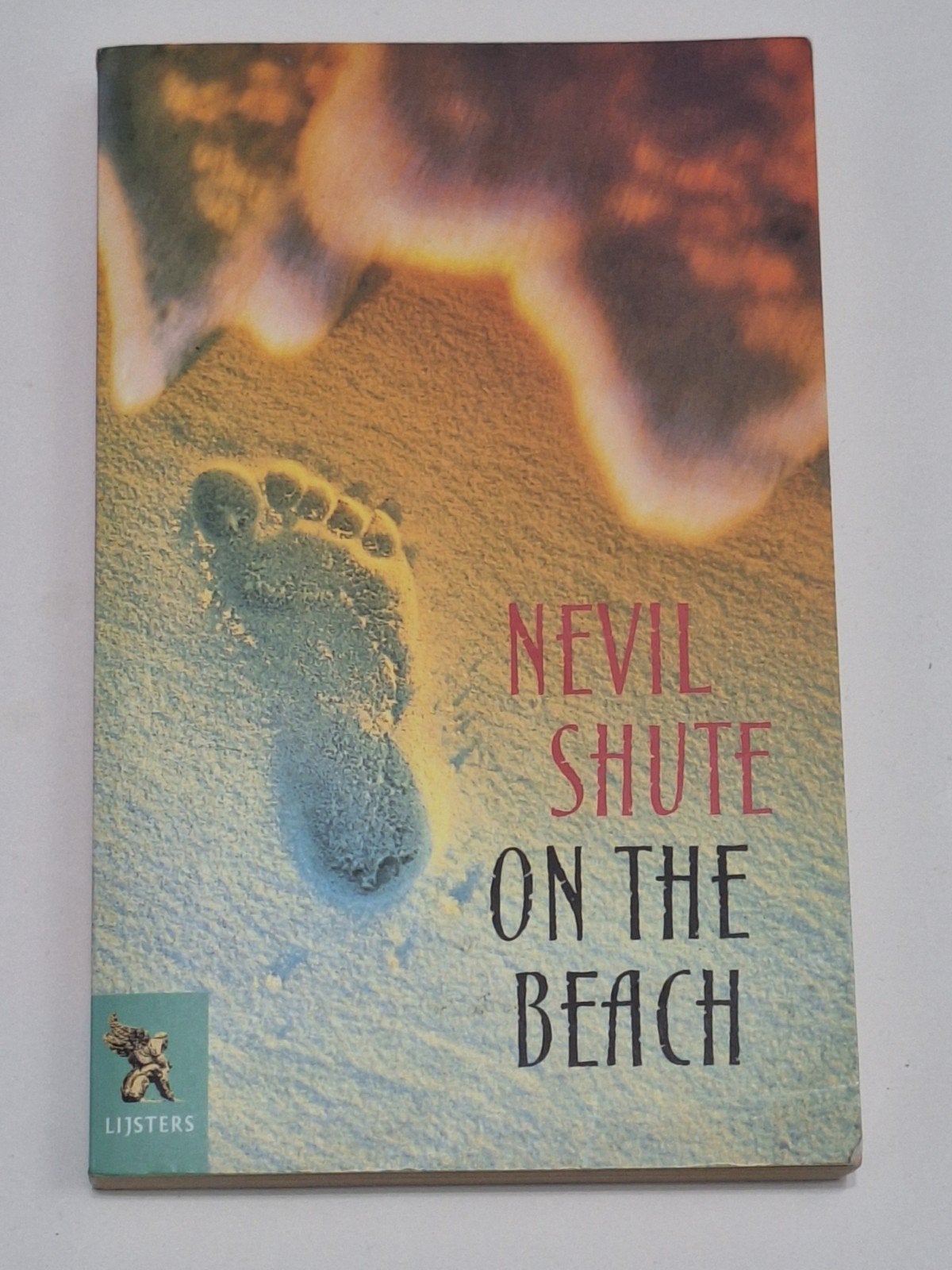 Nevil Shute - On the Beach (English book), Boeken, Ophalen of Verzenden, Gelezen, Nevil Shute