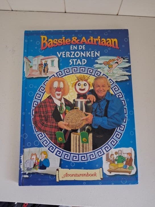 Vintage Bassie & Adriaan en de Verzonken Stad Avonturenboek, Boeken, Ophalen of Verzenden, Gelezen, Bassie & Adriaan
