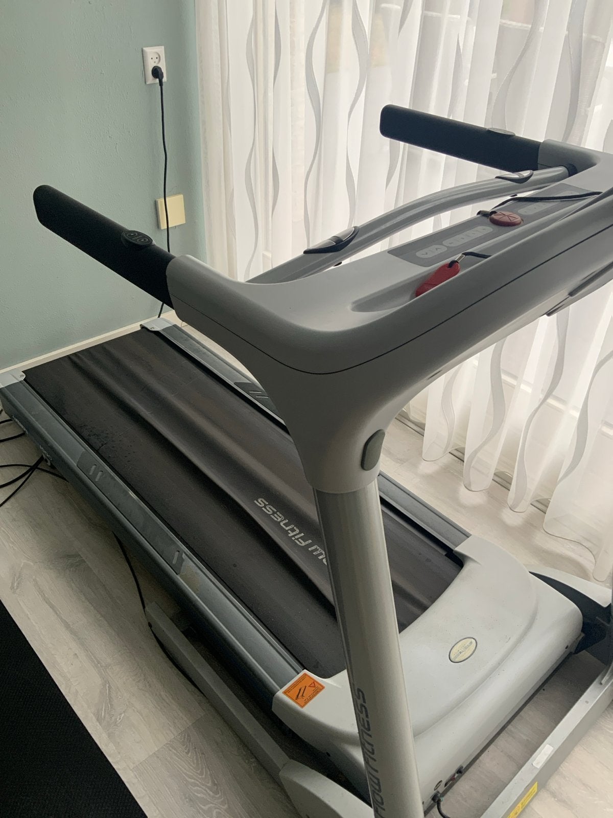 GRATIS Flow Fitness TM 1000 Loopband, Ophalen, Gebruikt, Metaal, Loopband