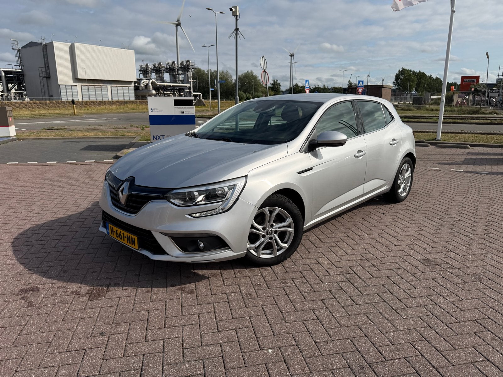 Renault Mégane 1.2TCe Life, Auto's, Voorwielaandrijving, Start-stop-systeem, Stof, Zwart