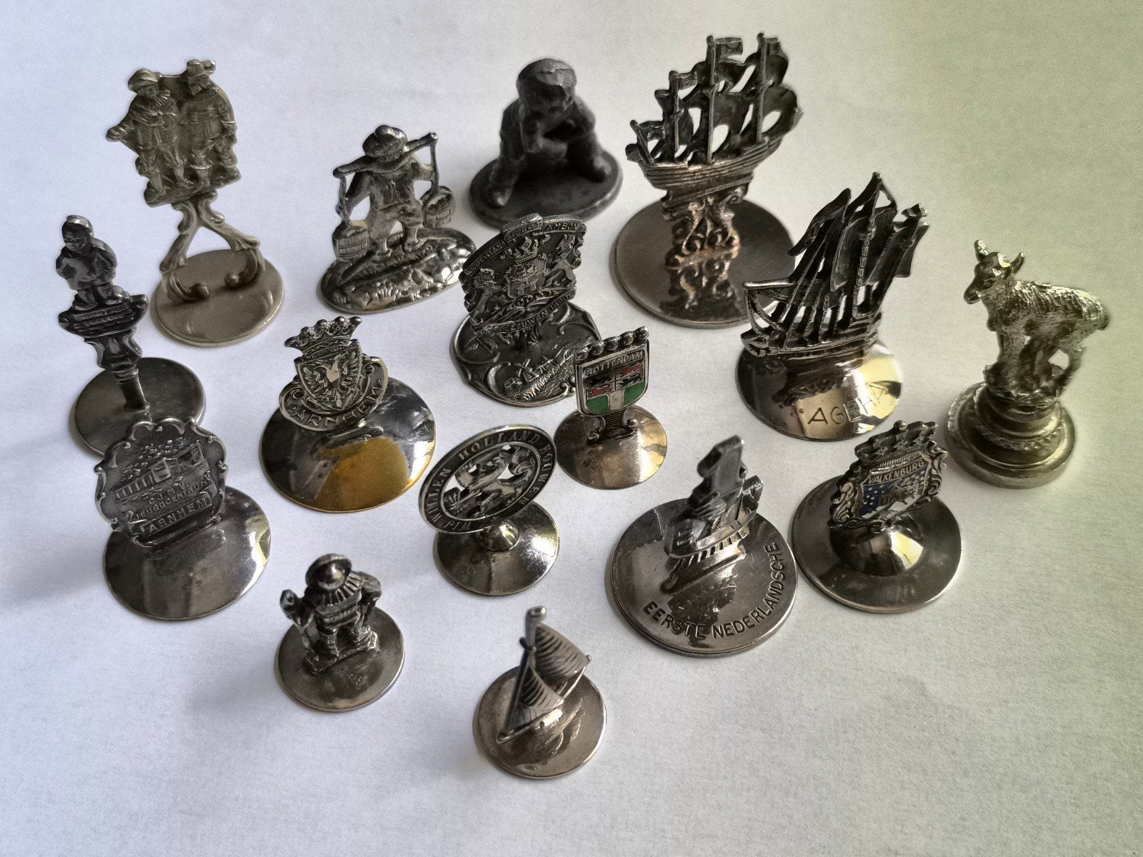 sigaretten dovers diverse metalen 16 stuks, Verzenden, Tabaksdoos of Verpakking