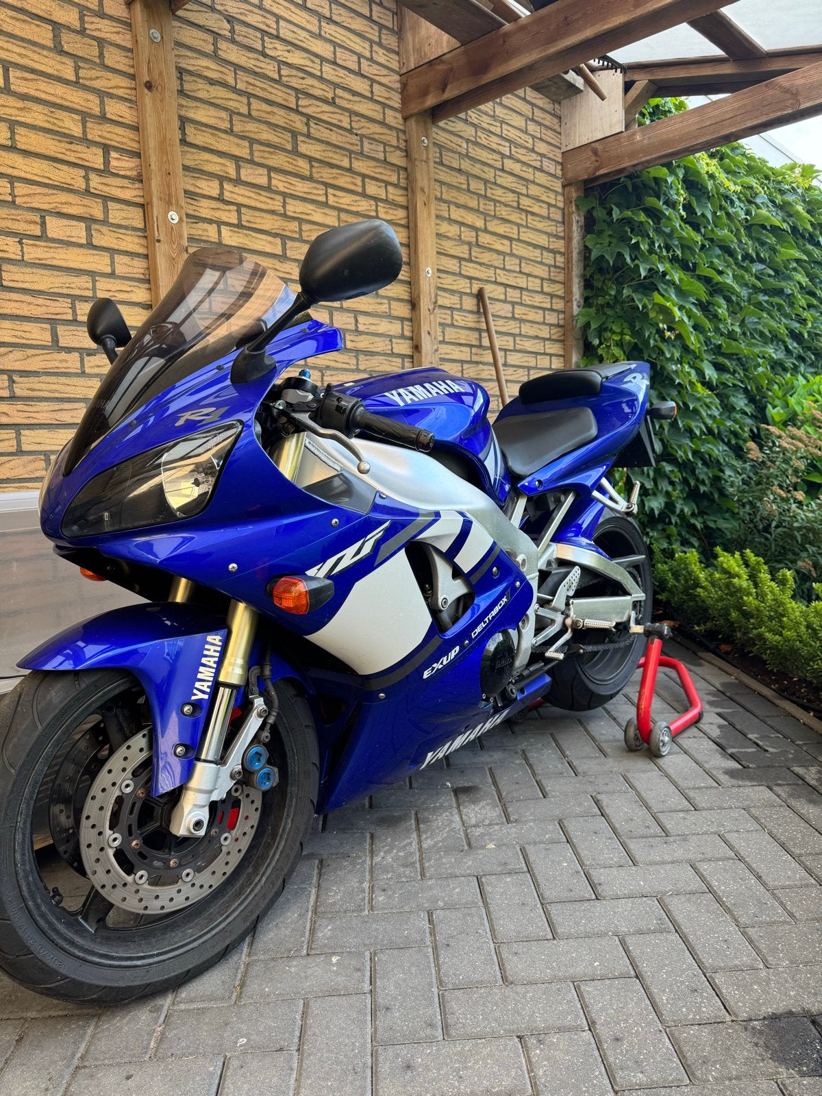 Yamaha YZF-R1 - Sportieve motor, nieuwe banden en accu, Motoren, Motoren | Yamaha, Sportuitlaat, 4 cilinders, Motorrijbewijs A