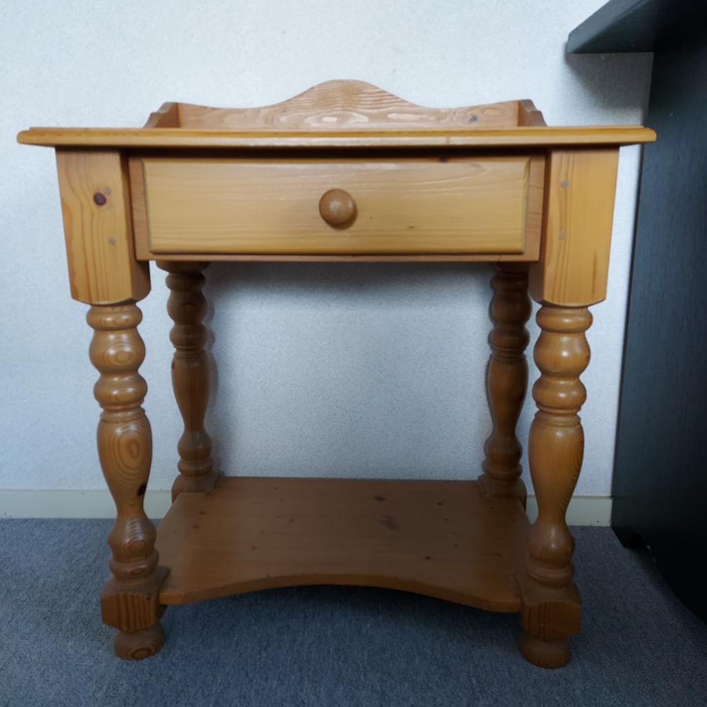 Vintage houten nachtkastje/gangtafeltje met lade en plank, Minder dan 55 cm, Gebruikt, Landelijk, Klassiek, Rechthoekig
