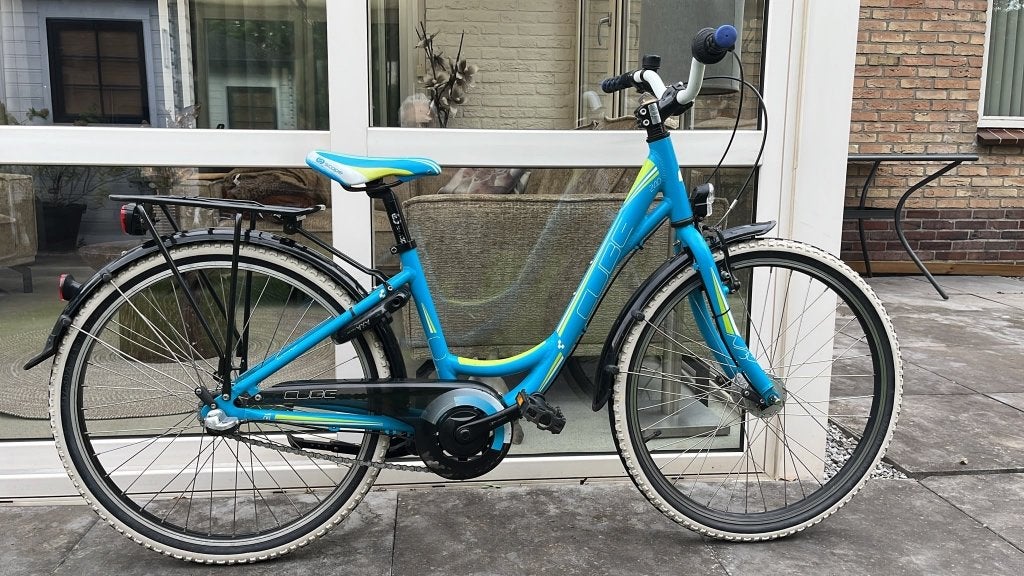 Cube 24 inch kinderfiets | Aluminium frame |  Nieuwpr. €449, Fietsen en Brommers, Ophalen, 20 inch of meer, Velgrem, Zo goed als nieuw