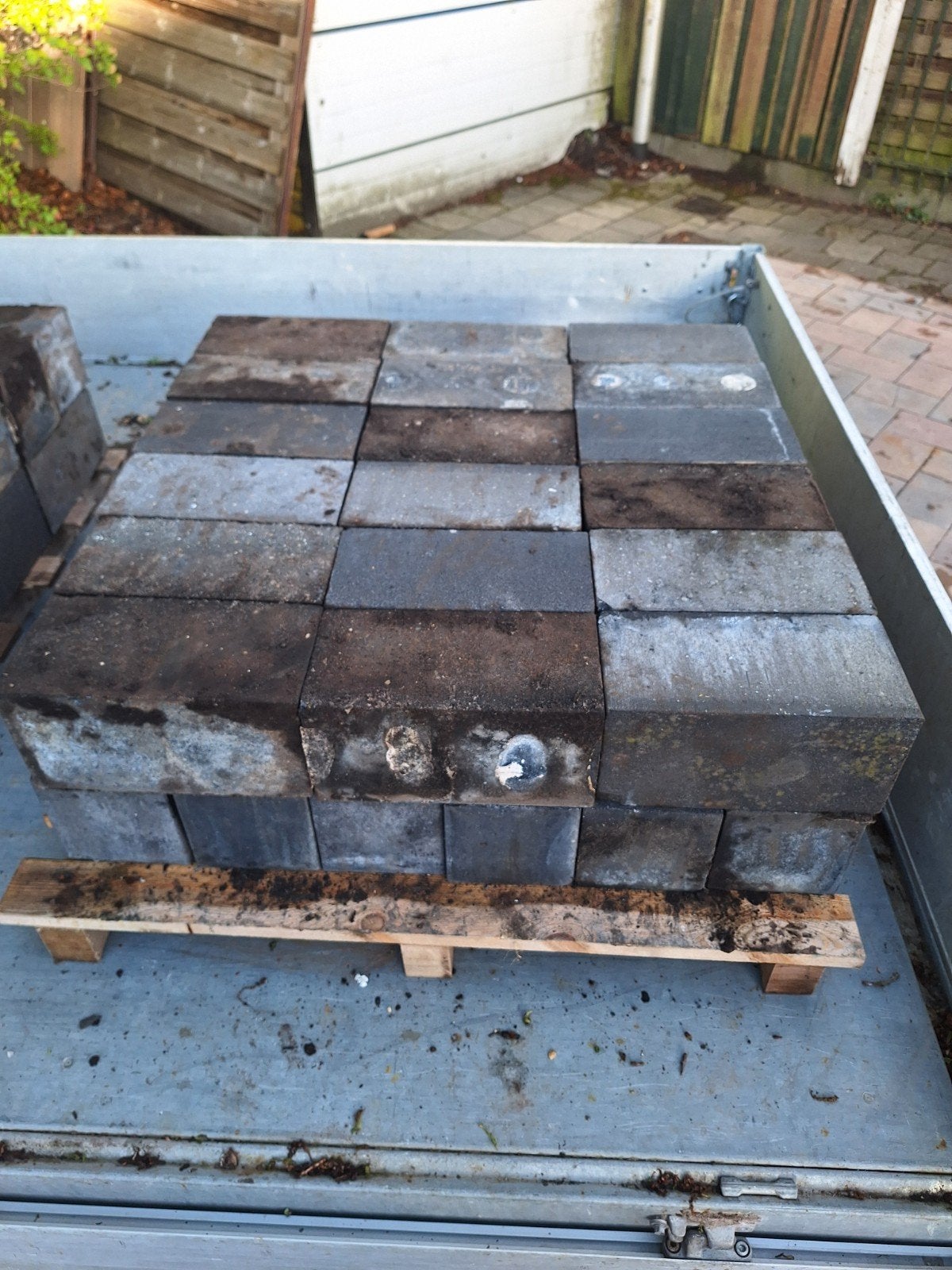 112 stapelblokken voor in de tuin, Tuin en Terras, Bielzen en Borders, Ophalen, Gebruikt, 25 cm of meer, .