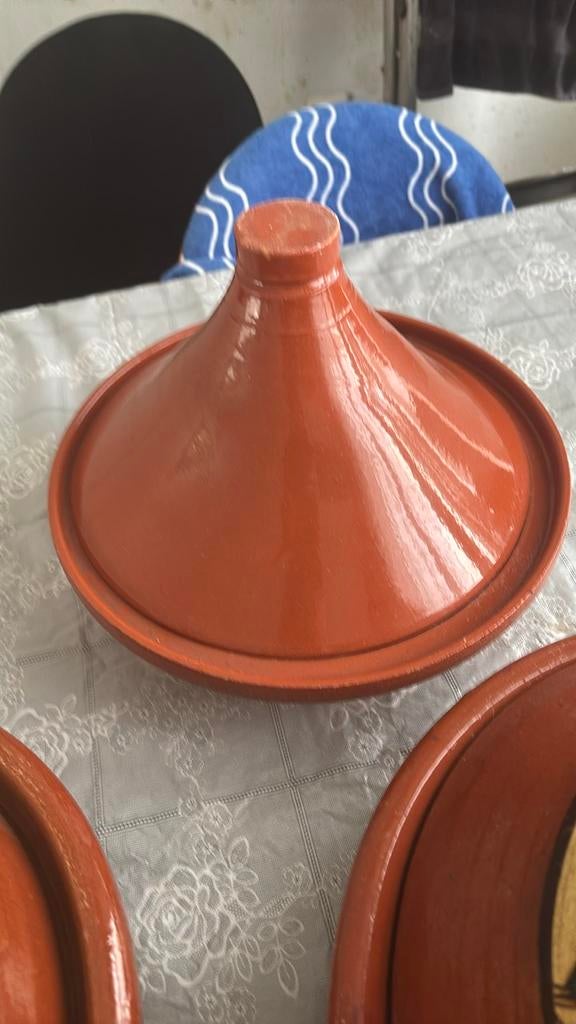 Traditionele Marokkaanse Tajine - Aardewerk, Ophalen of Verzenden, Zo goed als nieuw, Overige materialen, Overige typen
