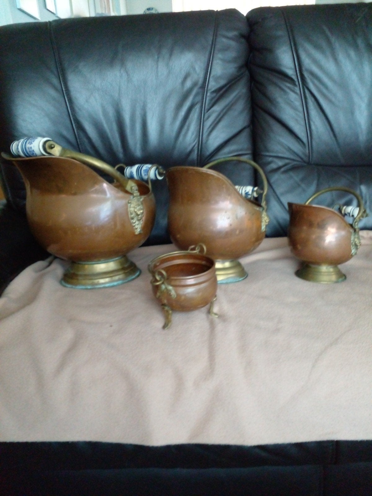 Antieke Koperen Kolenemmers Set met Porseleinen Handvatten, Antiek en Kunst, Ophalen, Koper