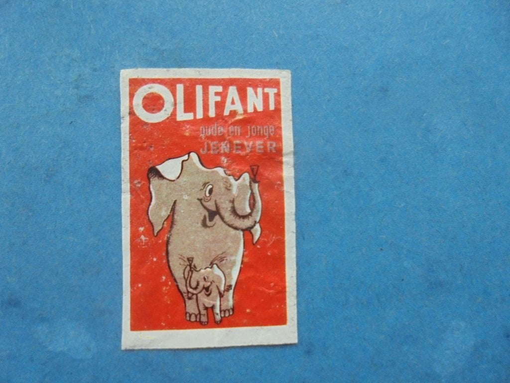 Oud lucifermerk OLIFANT oude en jonge JENEVER uit SCHIEDAM, Verzamelen, Ophalen of Verzenden, Zo goed als nieuw, Luciferdoosjes of -merken