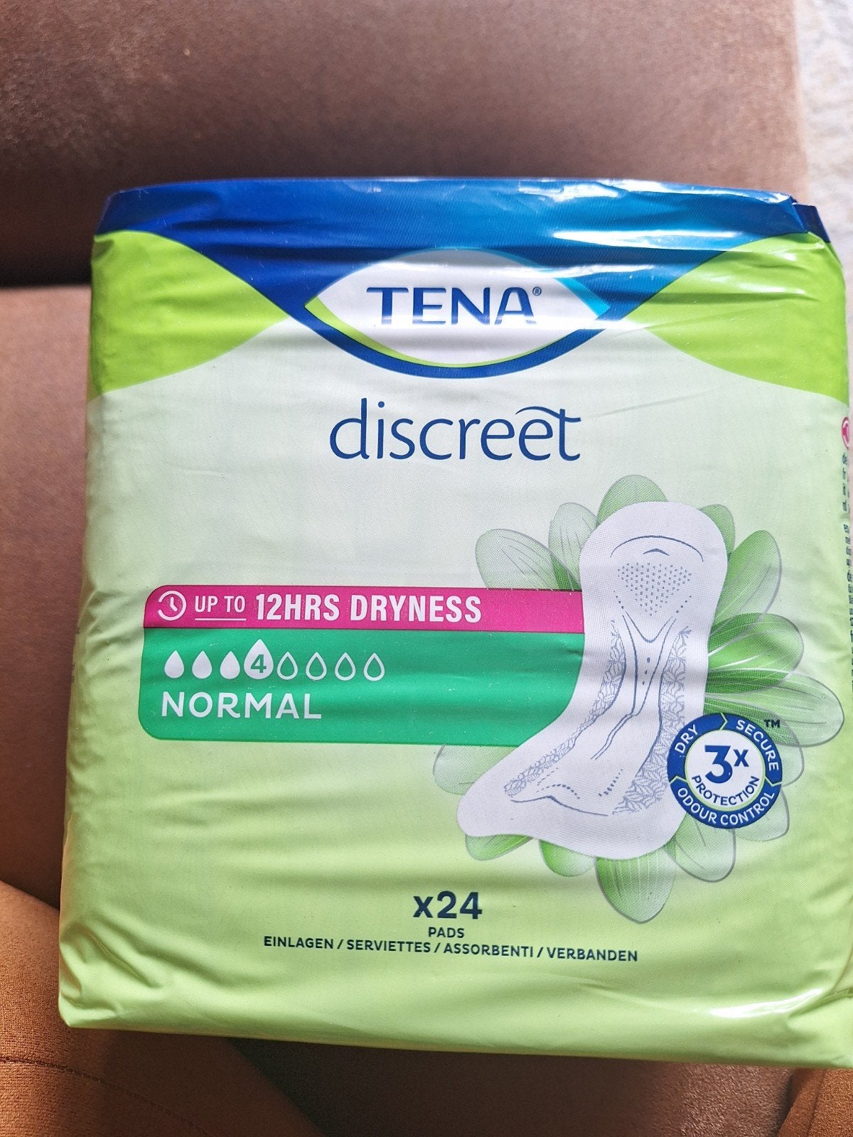 Tena discreet normal. Pak a 24 pads., Ophalen of Verzenden, Nieuw