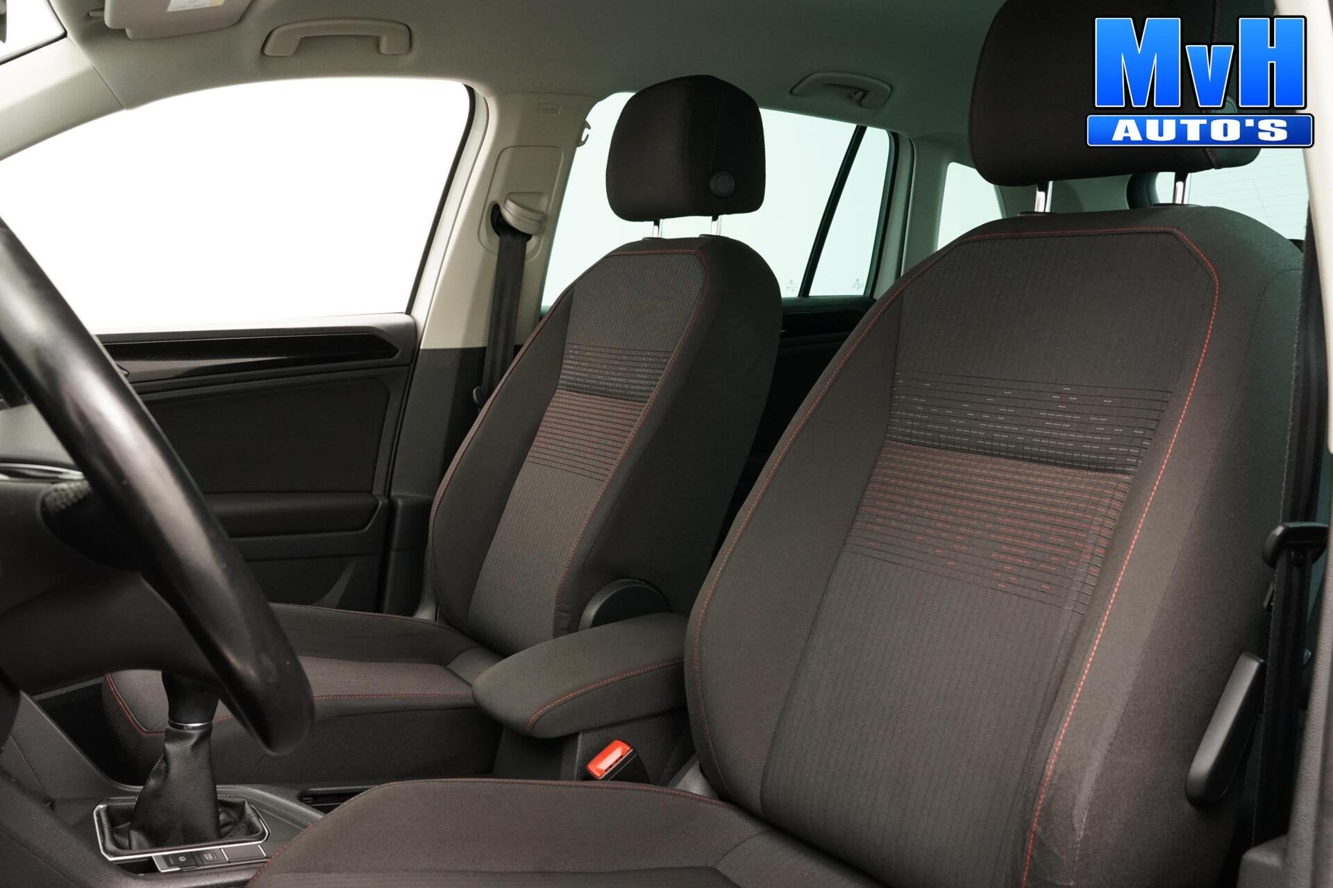 Volkswagen Tiguan 1.4 TSI Comfortline Sound|STOELVW|TREKH|AC, Auto's, Voorwielaandrijving, Gebruikt, Euro 6, 4 cilinders