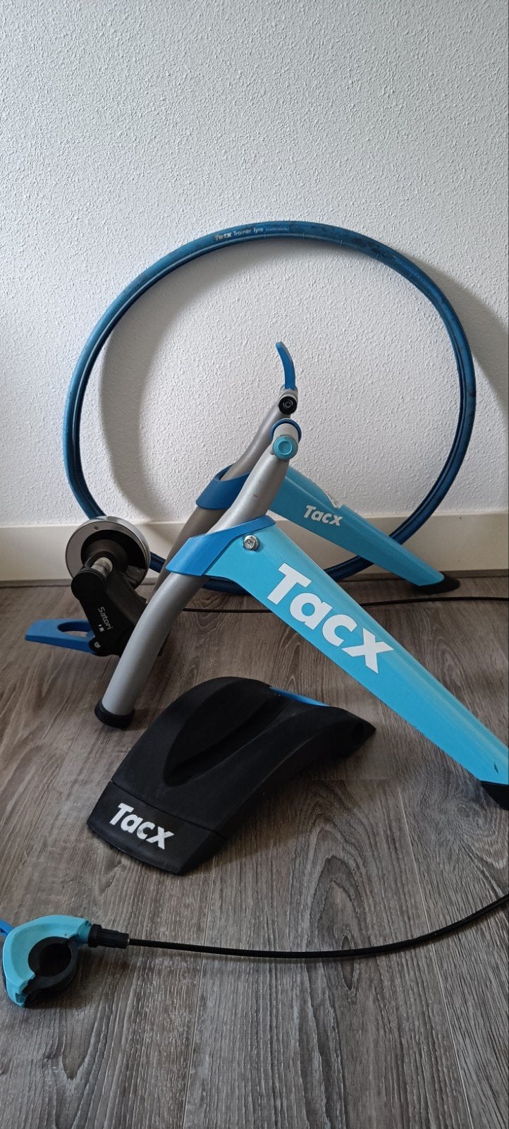 Tacx Blue Matic fietstrainer met voorwielsteun en band, Ophalen, Band