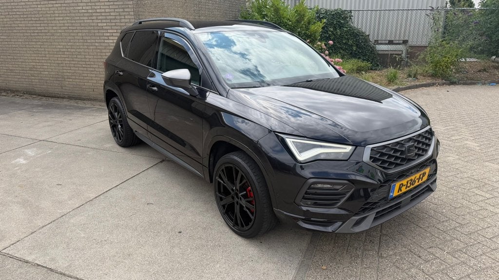 Seat Ateca 1.5 TSI Xperience Business Intense, 15 km/l, 4 cilinders, Ateca, Zwart