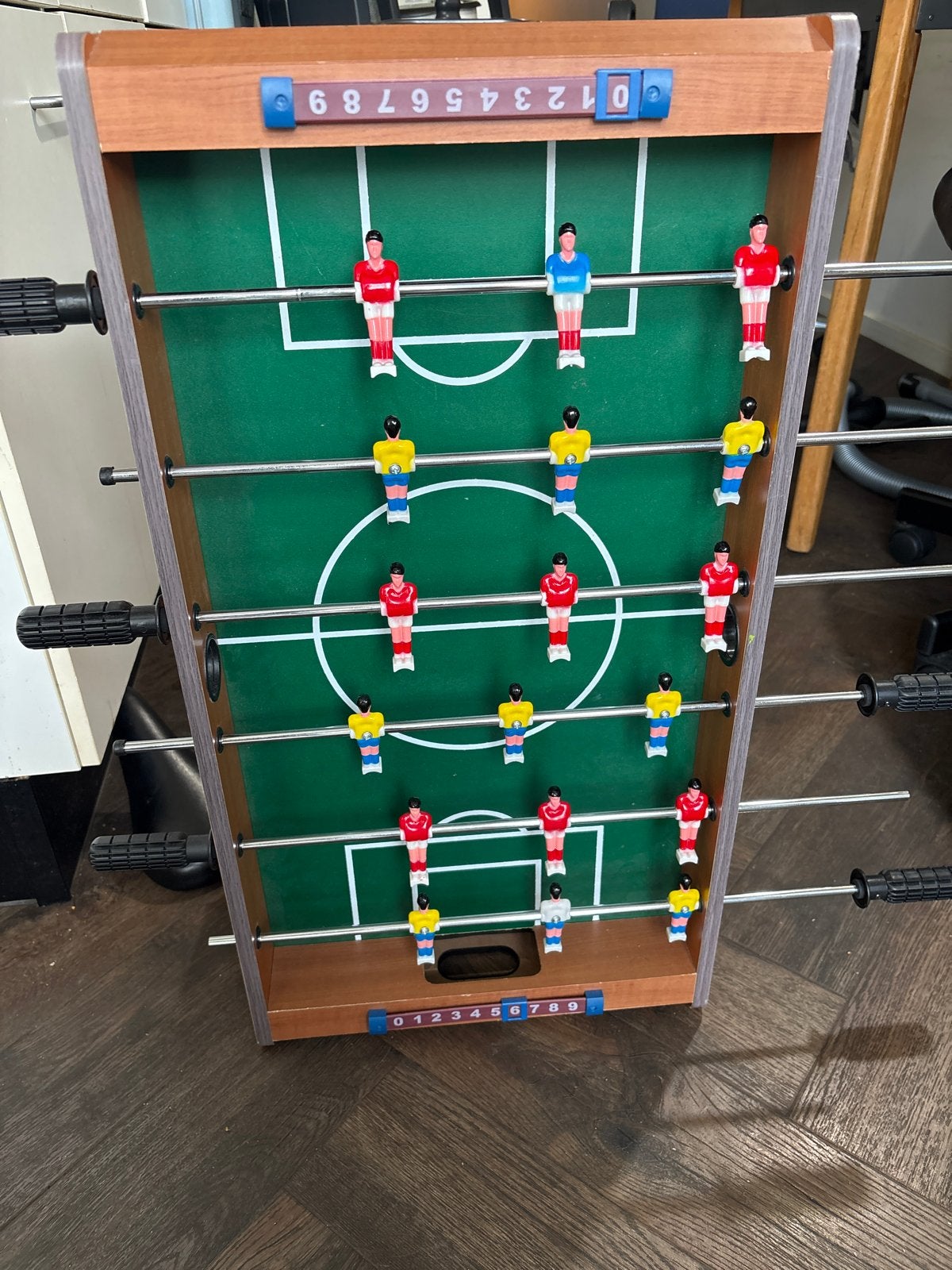 Tafelvoetbalspel - Compact en Leuk voor Thuis, Ophalen, Gebruikt, Jongen of Meisje