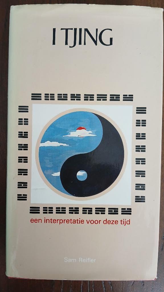I Tjing een interpretatie voor deze tijd, Boeken, Ophalen of Verzenden, Zo goed als nieuw, Spiritualiteit algemeen, Achtergrond en Informatie