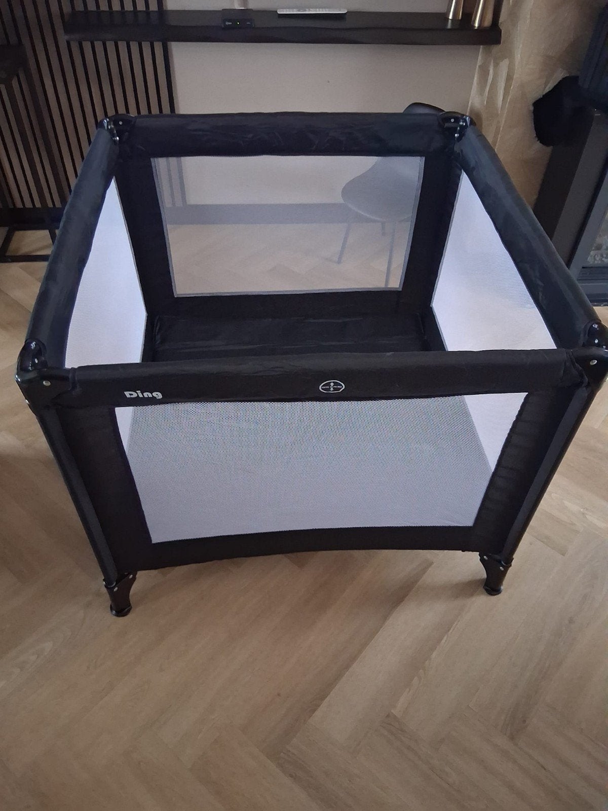 Zo goed als nieuwe opvouwbare box met matrasje, Ophalen