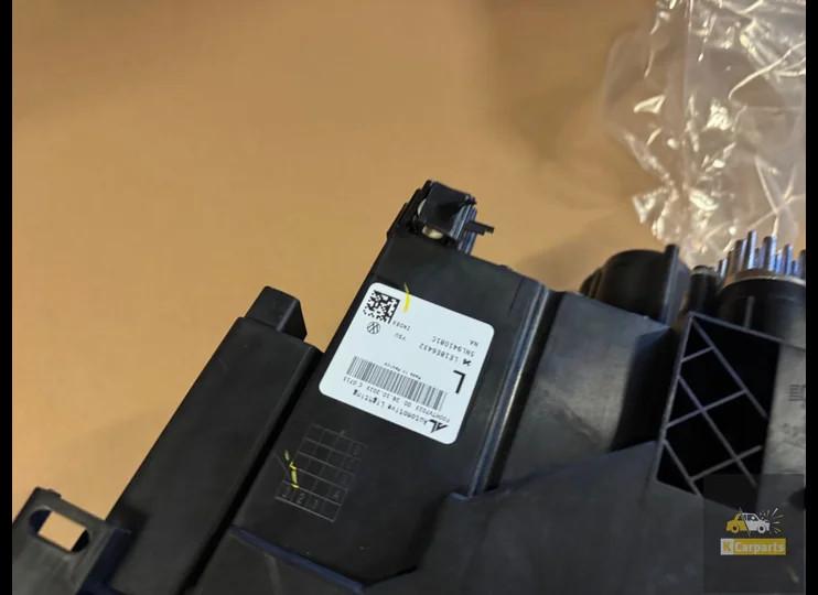 VW Tiguan IQ LIGHT 5NN 5NL Allspace koplamp Links NIEUW 5NL9, Gebruikt, Volkswagen, Volkswagen AG, Berliner Ring 2
38440  Wolfsburg, DE