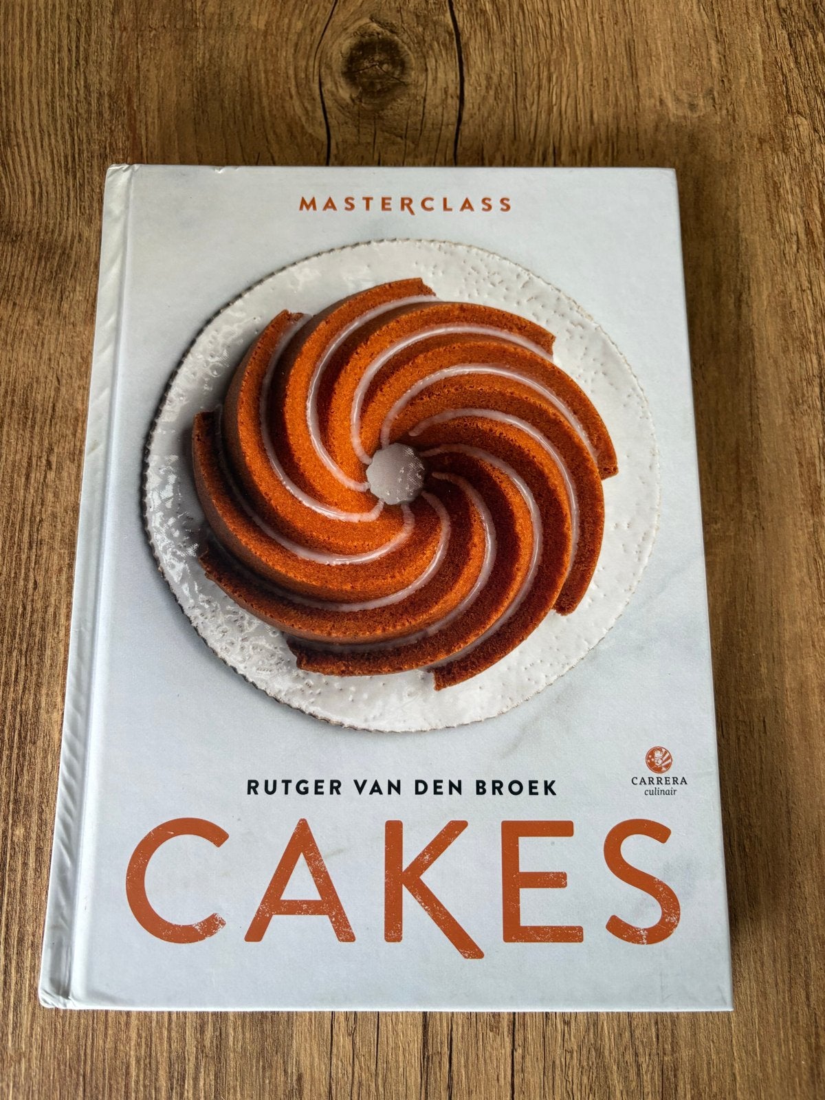 Masterclass Cakes - Rutger van den Broek Bakboek, Boeken, Kookboeken, Ophalen of Verzenden, Zo goed als nieuw, Overige gebieden