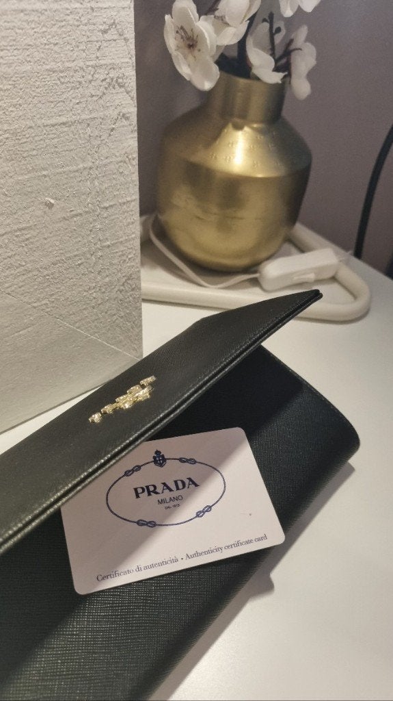 Prada Saffiano lederen flap portemonnee, Verzenden, Zo goed als nieuw, Zwart, Overige merken