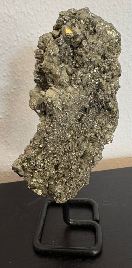 Pyriet op standaard - Glinsterend mineraal, Ophalen of Verzenden, Mineraal