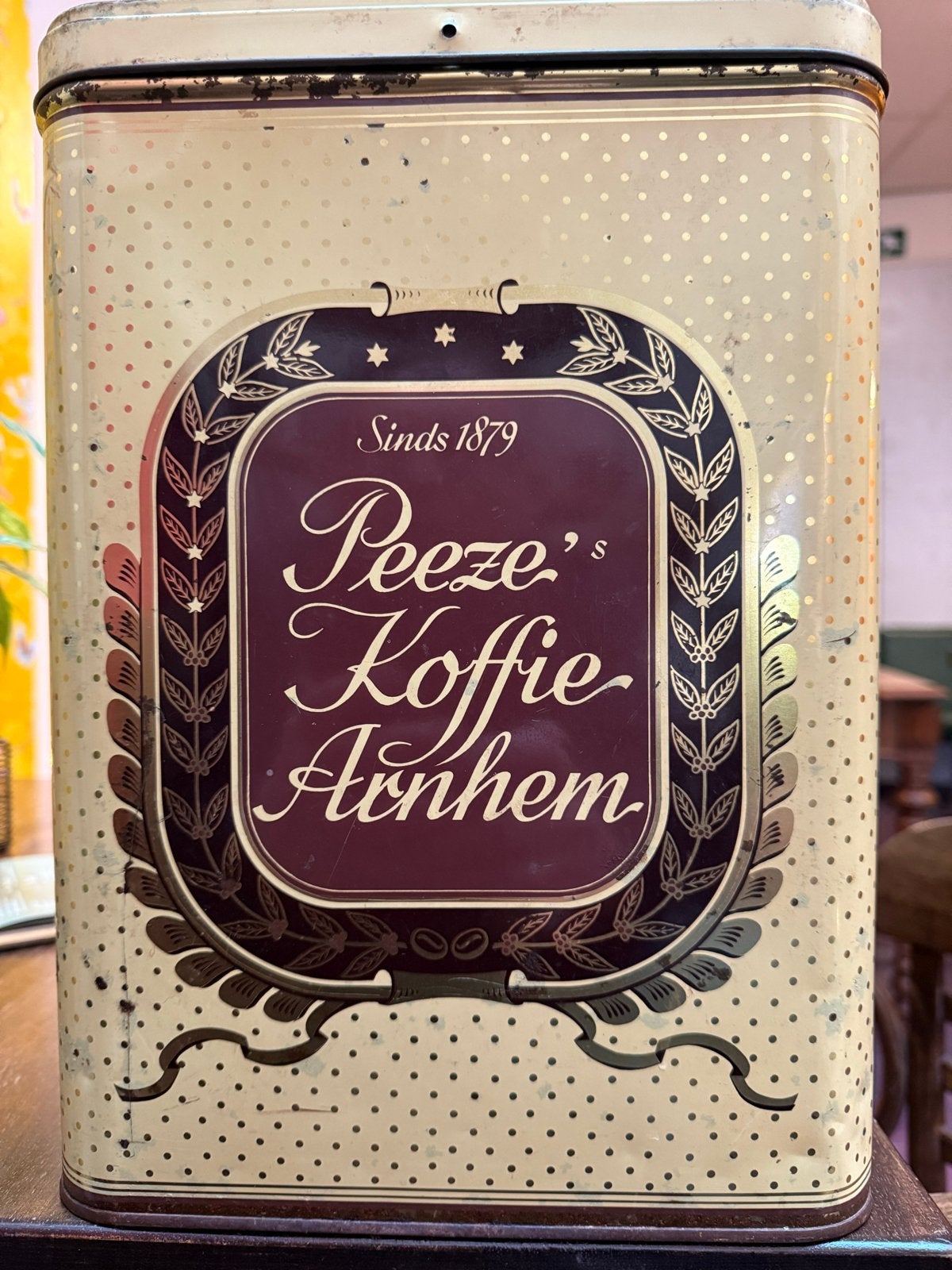 Vintage Peeze Koffie Arnhem blik - Sinds 1879, Verzamelen, Blikken, Ophalen of Verzenden, Gebruikt, Koffie, Overige merken
