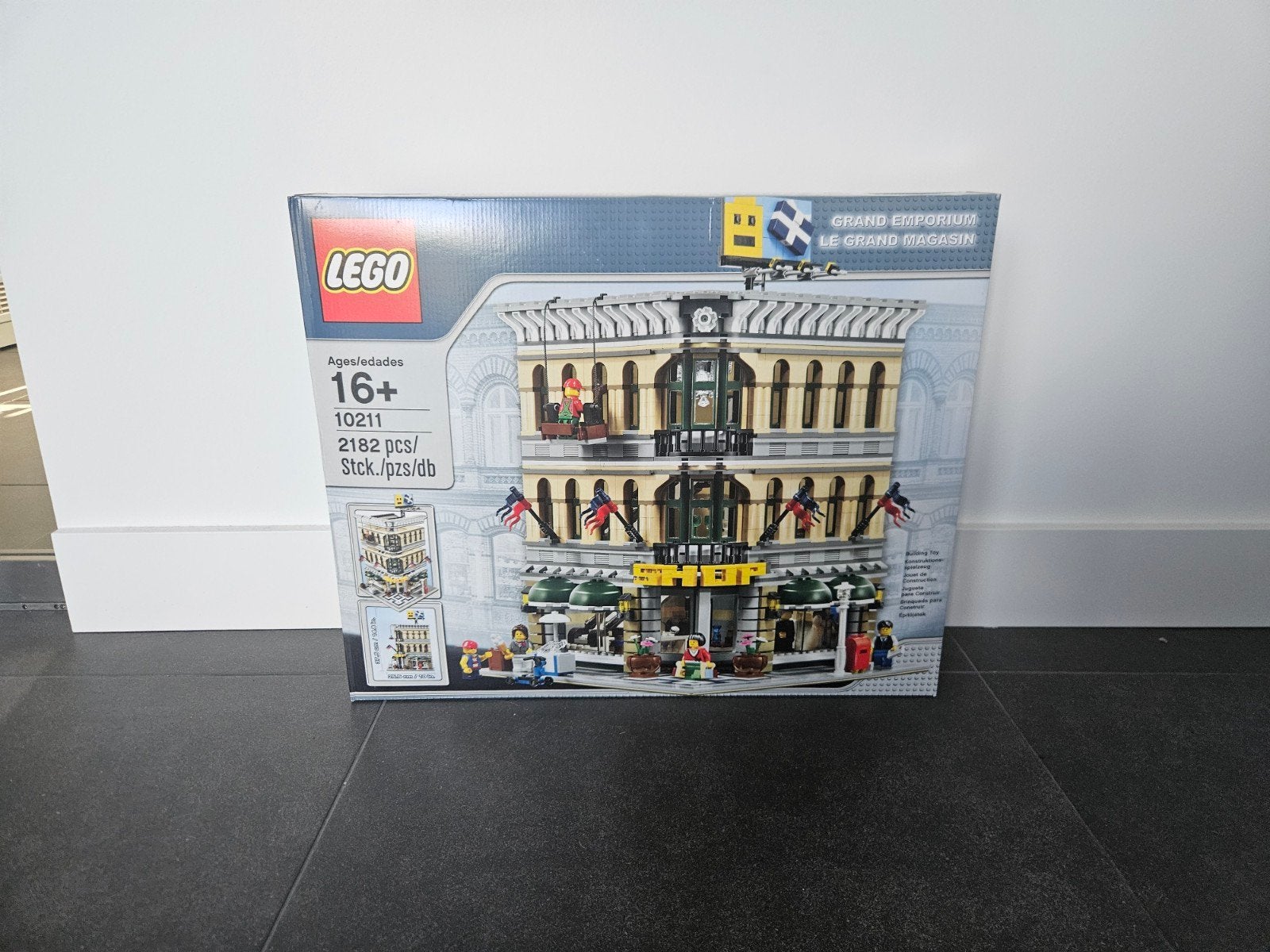 10211 Lego Creator Expert Grand Emporium. Nieuw, sealed., Lego, Nieuw, Ophalen of Verzenden, Ongeopend/sealed