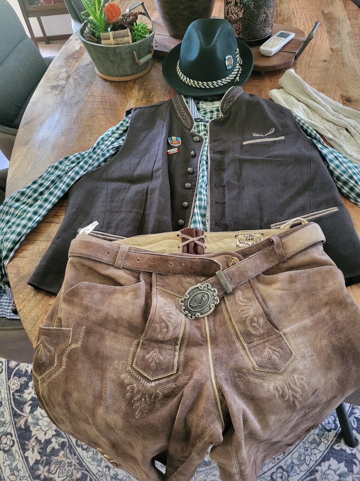 Traditionele Beierse Lederhose Outfit met Hoed, Ophalen, Overige maten, Zo goed als nieuw, Onbekend