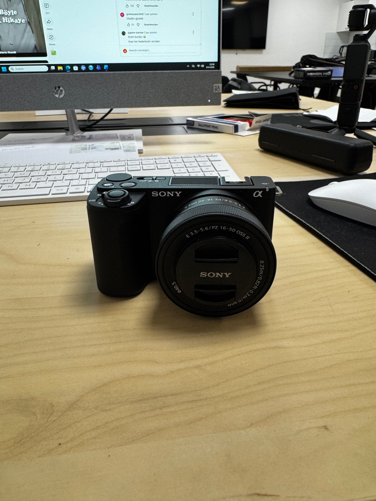 Sony ZV-E10 II Systeemcamera met 16-50mm OSS II lens, Beeldstabilisatie, Ophalen of Verzenden, Zo goed als nieuw, Accu