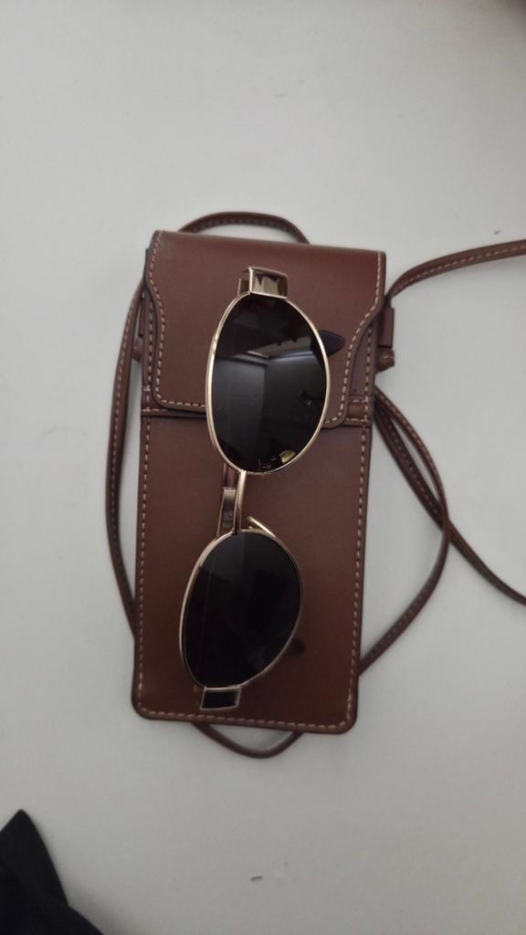 CELINE Triomphe CL40235U Zonnebril - Zo goed als nieuw, Overige merken, Zonnebril, Bruin, Ophalen of Verzenden