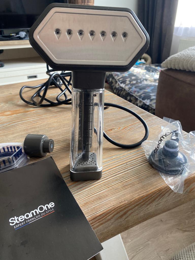 SteamOne Kledingstomer - Zo goed als nieuw, Witgoed en Apparatuur, Stoomapparaten, Ophalen, Zo goed als nieuw, Kledingstomer