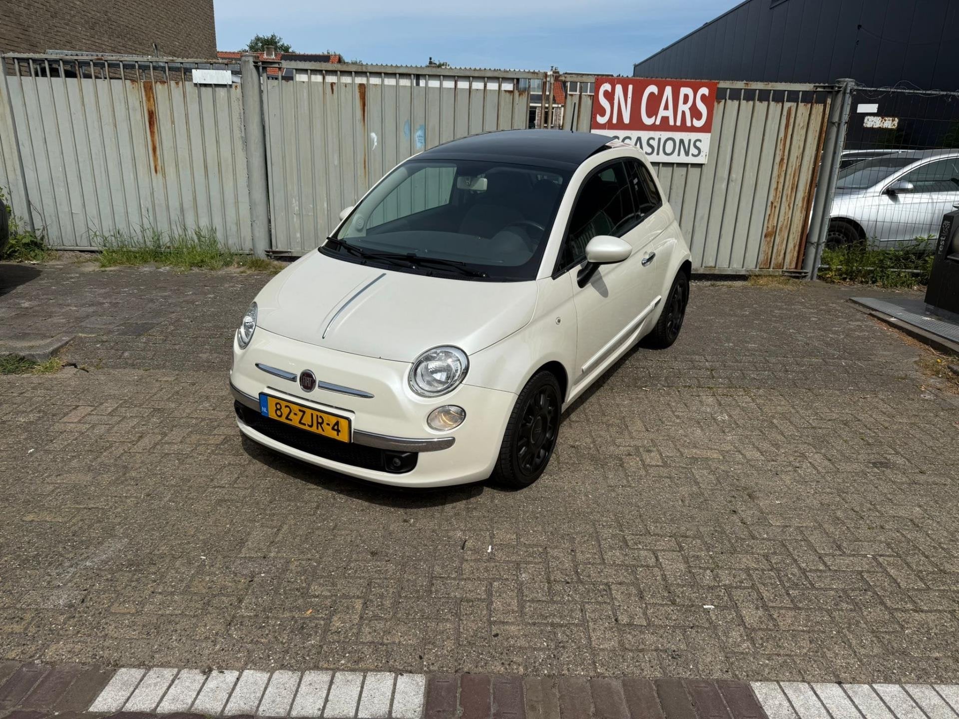 Fiat 500 0.9 TwinAir Lounge *Panodak*Luxe, Voorwielaandrijving, Euro 5, 86 pk, Gebruikt