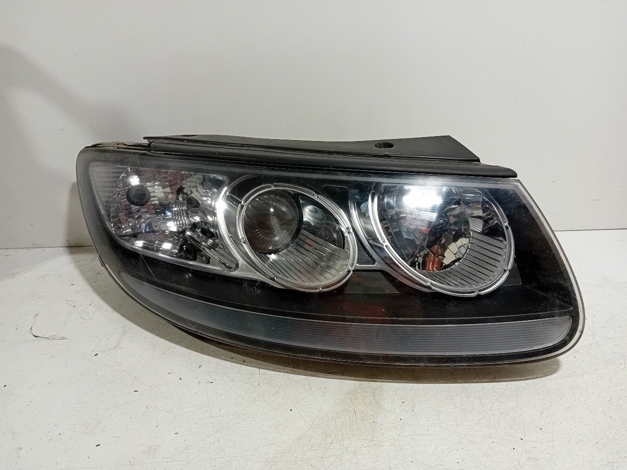 Koplamp rechts Hyundai Santa Fe, Onderdelen@venauto.nl, Van der Ven Autorecycling B.V., Gebruikt, Ettenseweg 76, 4706 PB Roosendaal, The Netherlands