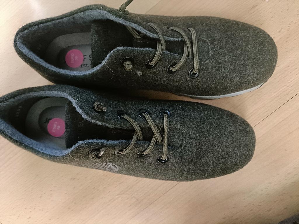 Nieuw: Sneakers dames Josef Seibel olijfgroen, Nieuw, Ophalen of Verzenden, Sneakers of Gympen, Josef Seibel