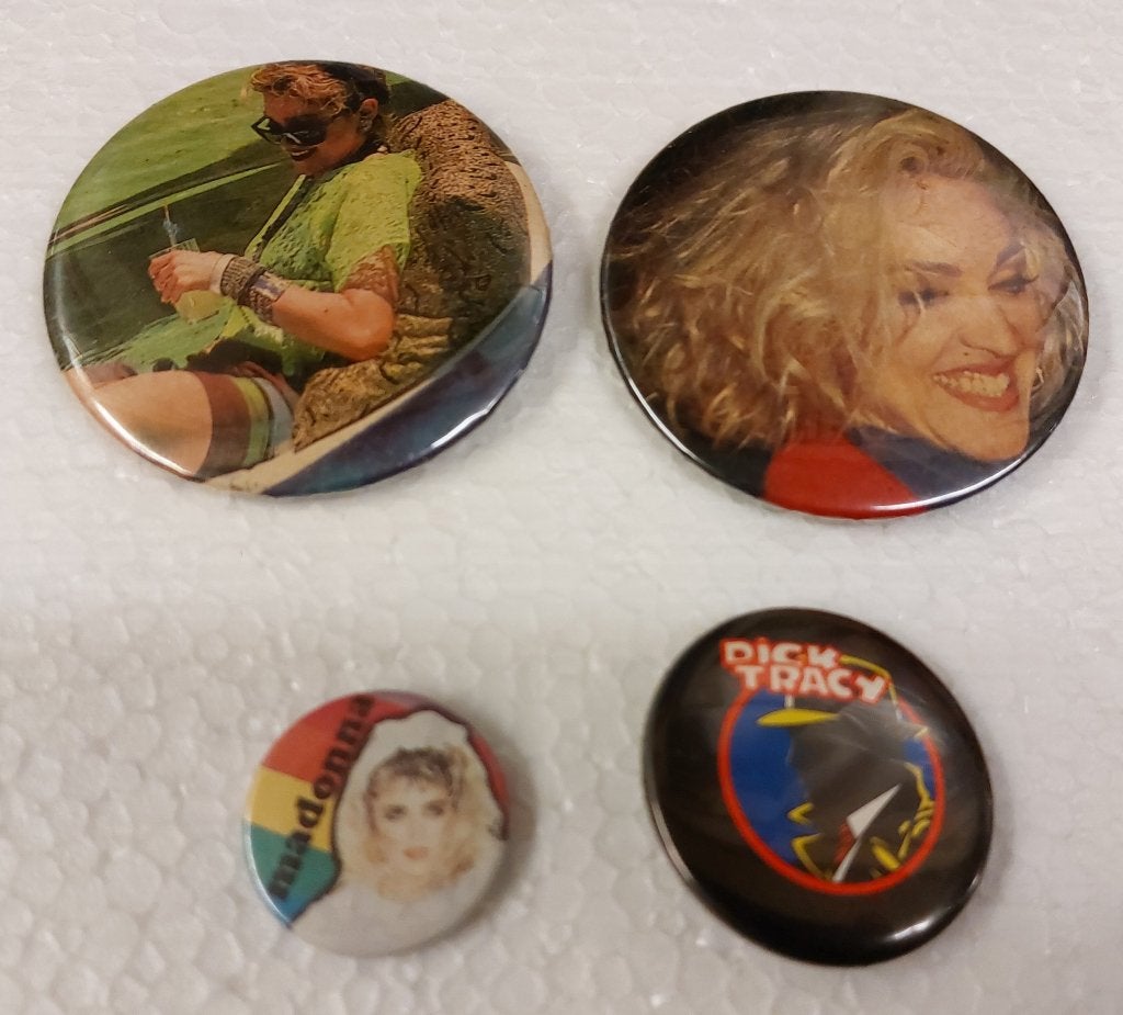 Madonna : set van 4 originele buttons vintage Dick Tracy, Gebruikt, Verzenden, NvT, Foto of Kaart
