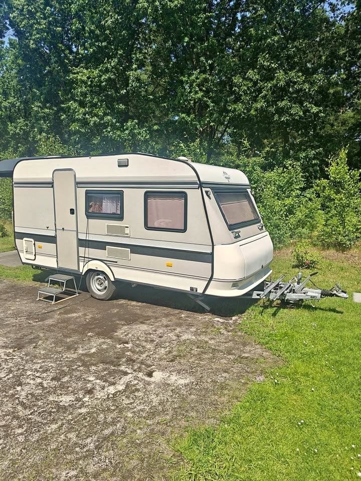 Caravan Hobby De Luxe, Caravans en Kamperen, Caravans, Particulier, tot en met 4, 750 - 1000 kg, Overige, Hobby, Disselslot, Fietsenrek