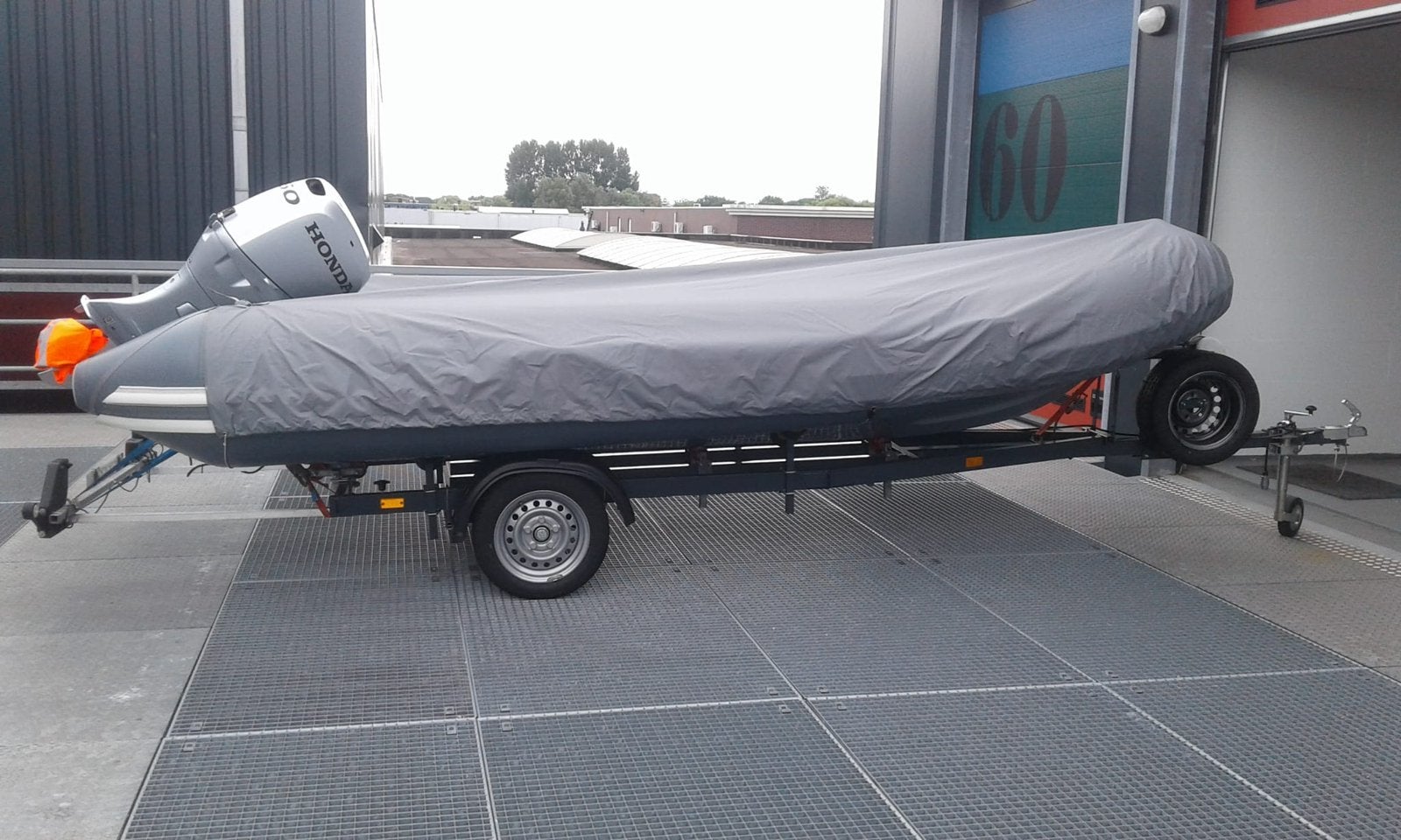 Foto 3 van Vailant 470 met honda bf50