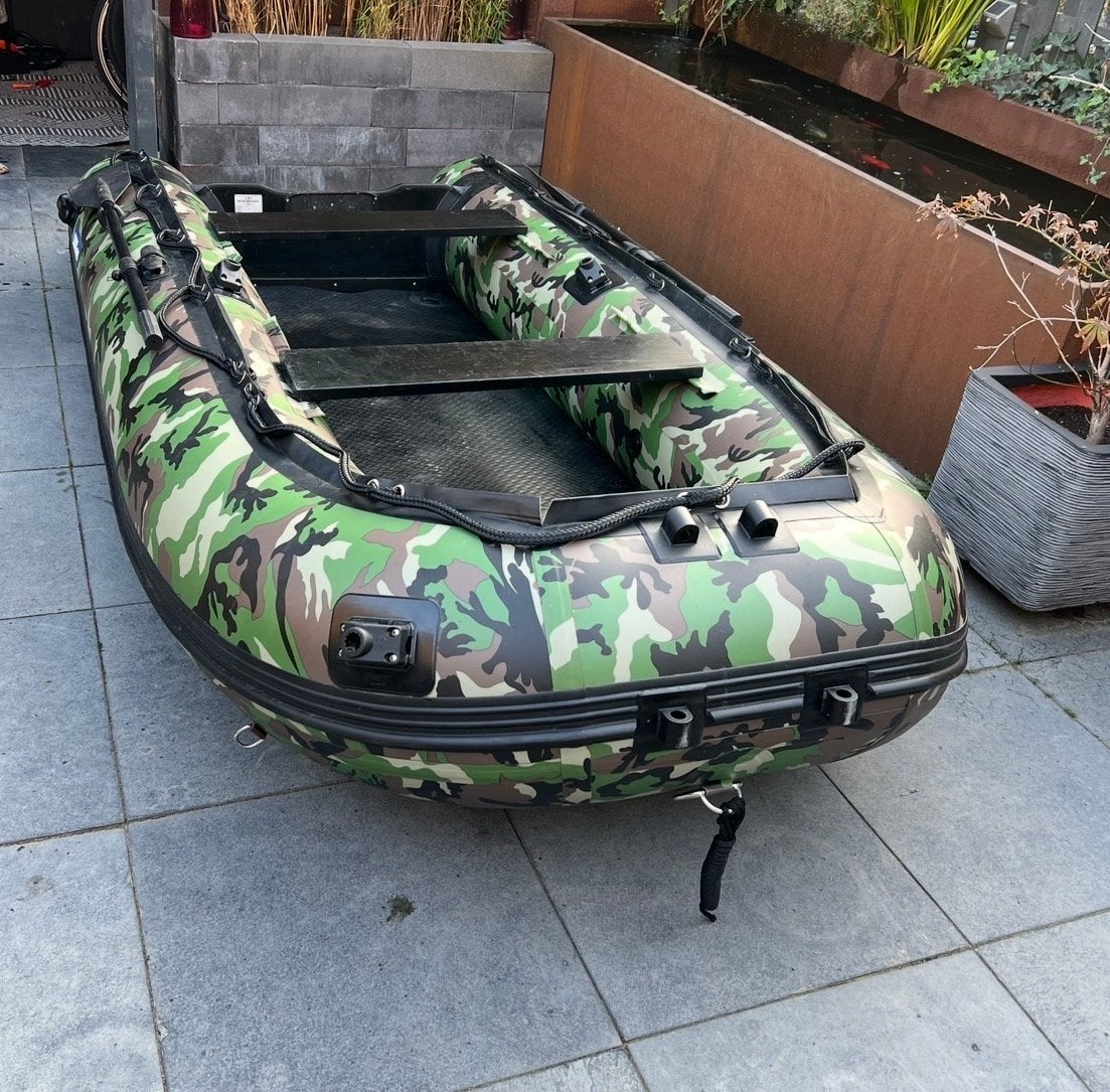 Opblaasboot 330 cm camouflage - 12bb boot, Ophalen, Gebruikt