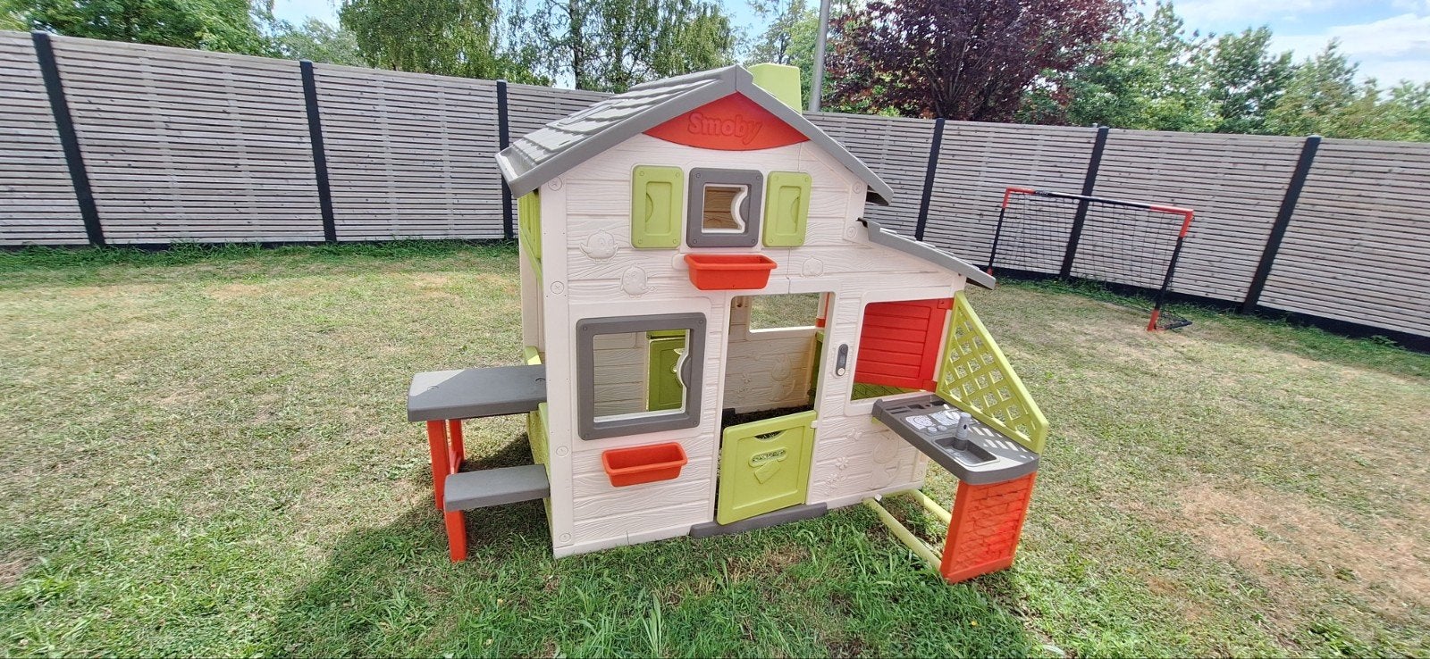 Smoby Speelhuisje met keuken en picknicktafel, Ophalen, Gebruikt, Kunststof