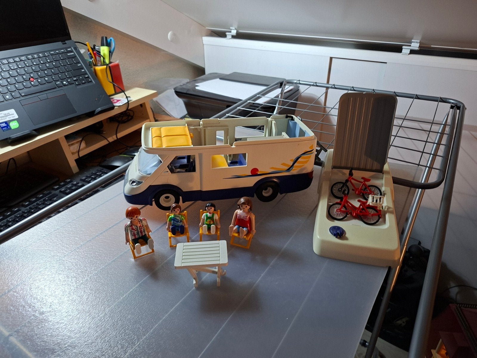 Playmobil Camper met accessoires en poppetjes, Ophalen of Verzenden, Gebruikt, Jongen of Meisje