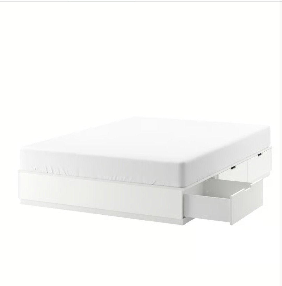 Foto 4 van Boxspring bed with storage