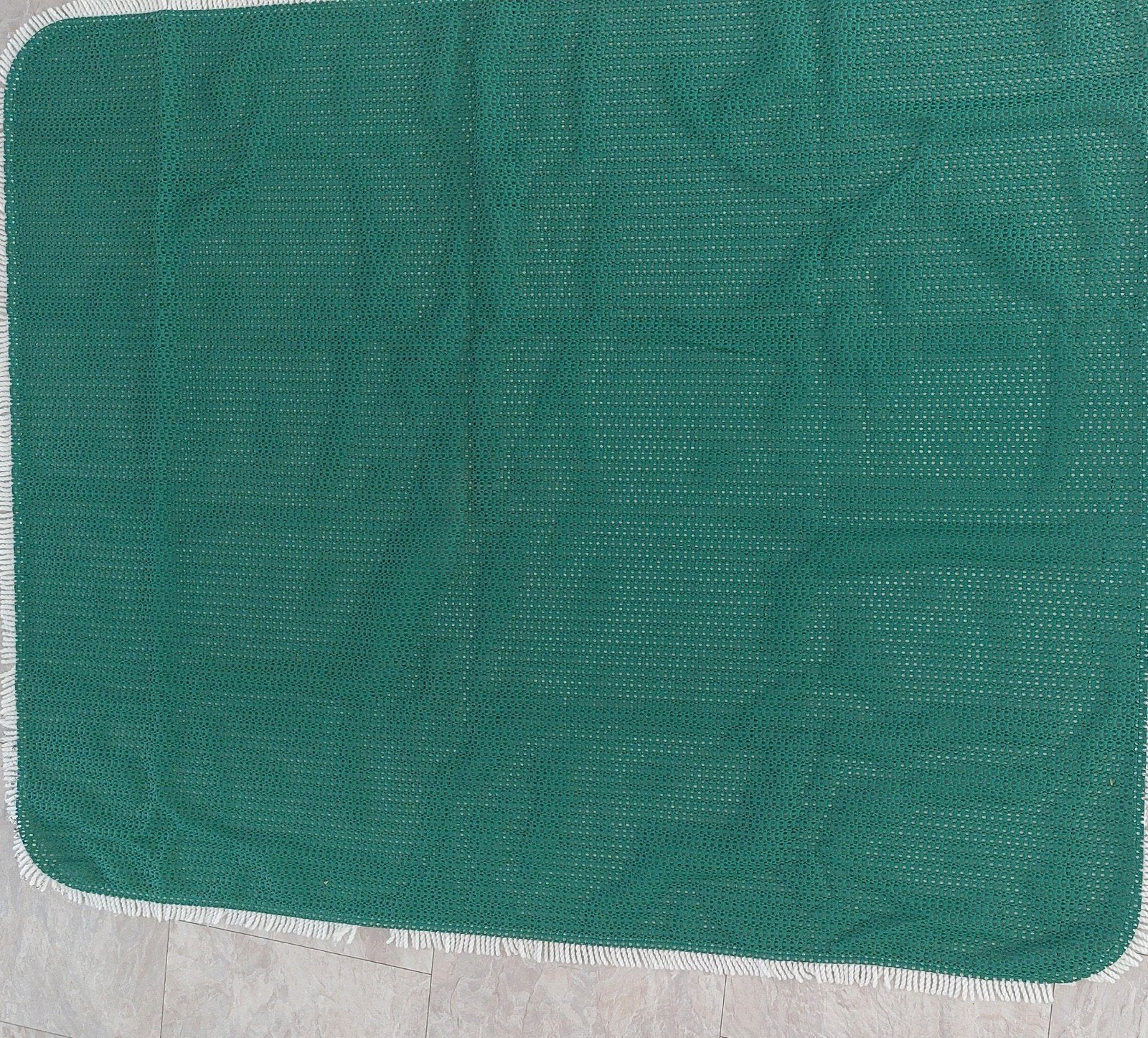 Groen picknickkleed, tafelkleed met witte franje, Huis en Inrichting, Gebruikt, 100 tot 150 cm, Ophalen of Verzenden, Picknick, Outdoor, Casual