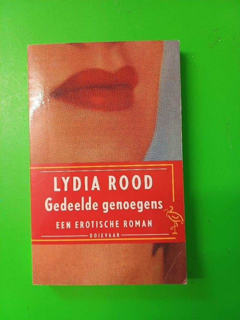 Boekje - Lydia Rood - Gedeelde Genoegens - Erotische Roman, Boeken, Ophalen of Verzenden, Gelezen, Gezondheid en Conditie