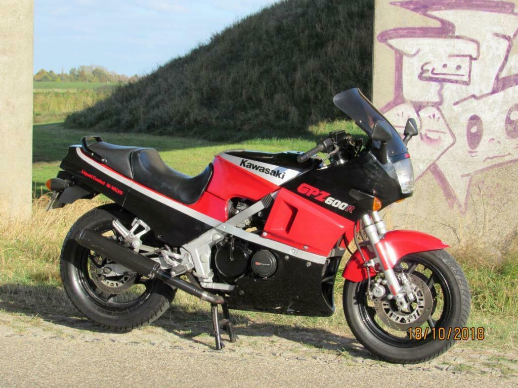 Op zoek naar GPZ600 of GPX600 delen ? GPX 600 R - GPZ 600 R, Kawasaki, Ophalen of Verzenden, Gebruikt, Japan