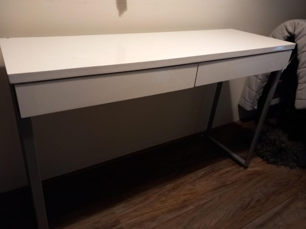 Ikea bureau Besta Burs, Ophalen, Gebruikt
