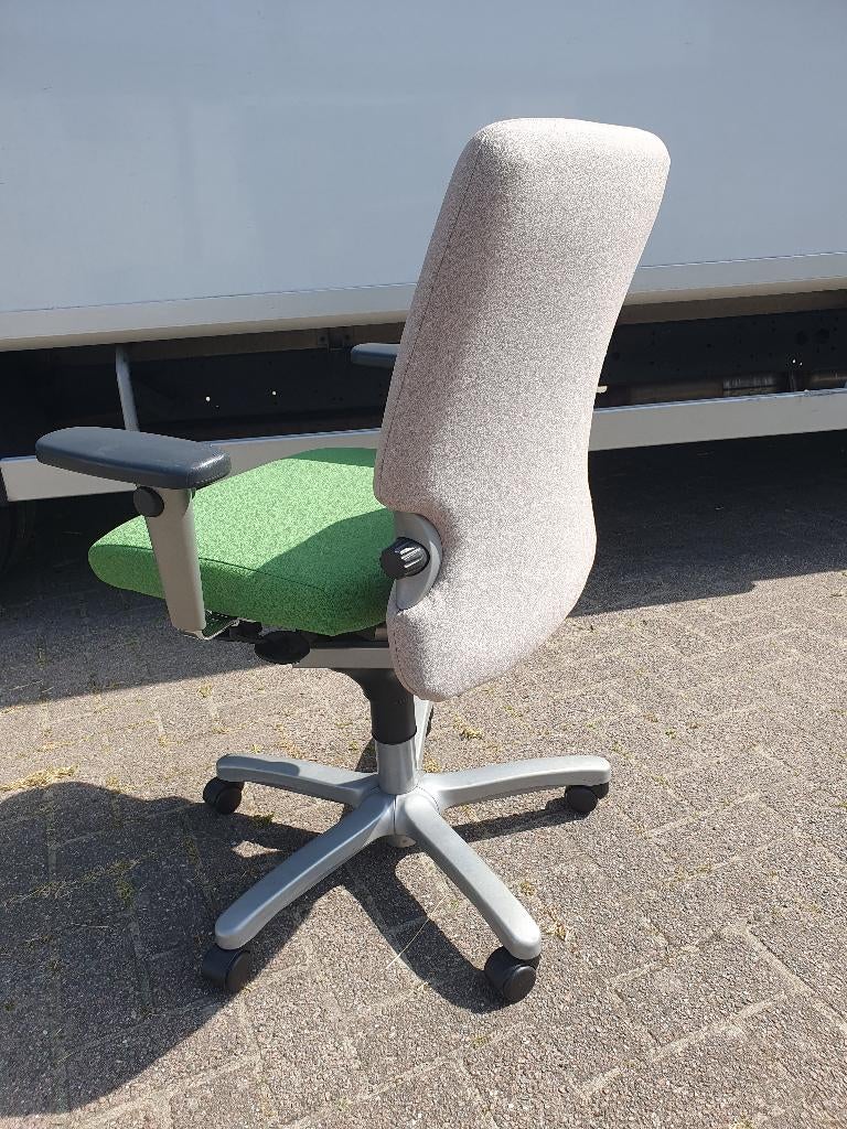 Comforto 77 bureaustoel (np 834 euro ex.btw), Postbus, Haworth Comforto, Ophalen of Verzenden, Zo goed als nieuw