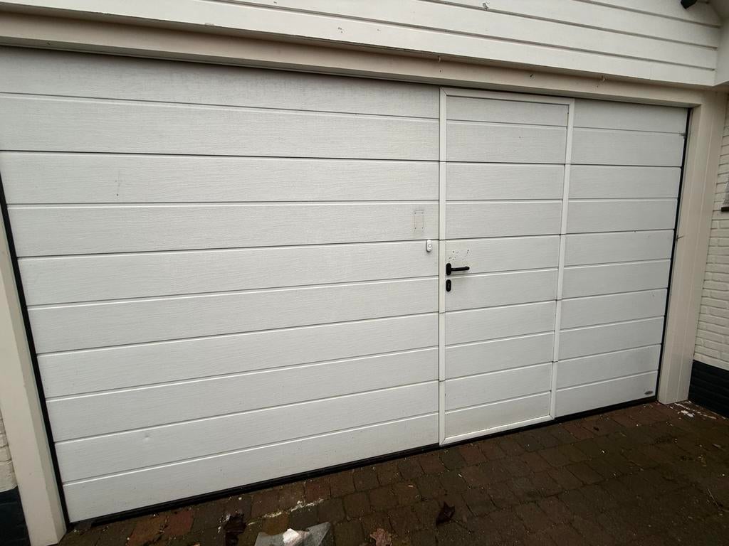 Novoferm Garagedeur met loopdeur - 4185x2350mm, Doe-het-zelf en Verbouw, Deuren en Horren, Ophalen, Kunststof, Gebruikt, Garagedeur