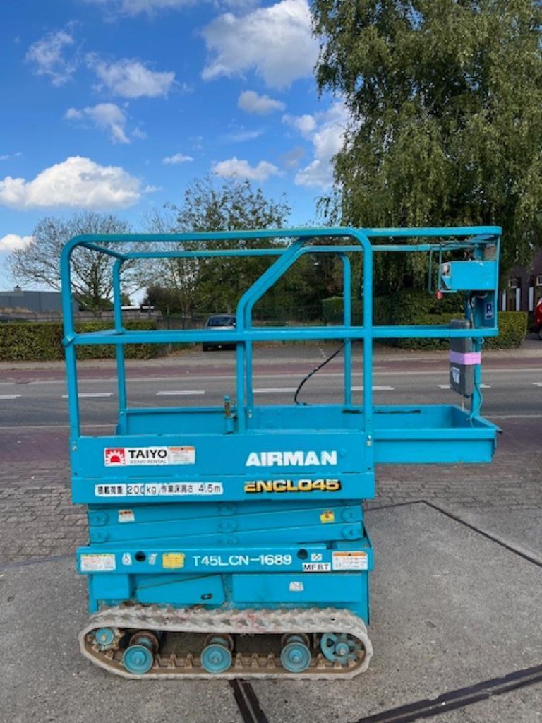 Gebruikte schaarhoogwerker op rups airman encl045, Ophalen of Verzenden, Biggelaar machines, Info@biggelaar.eu, Oudestraat 143