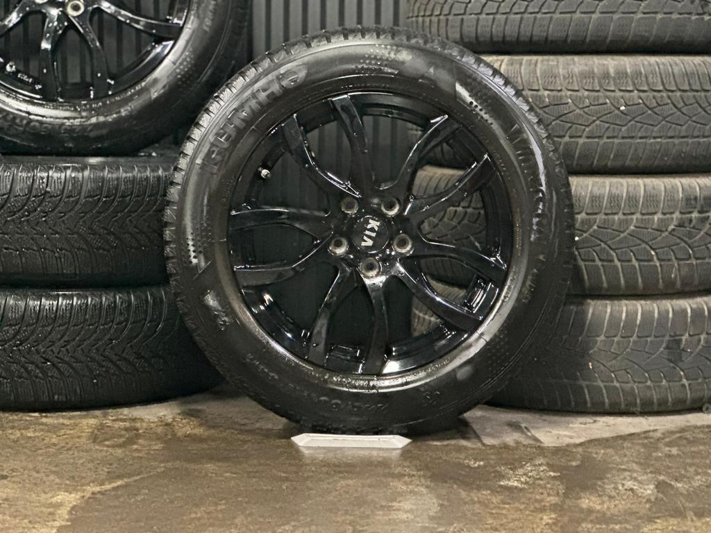 17 inch Winterset Kia Sportage 7mm , 2010>2025! €599,-, Ophalen, Winterbanden, Banden en Velgen