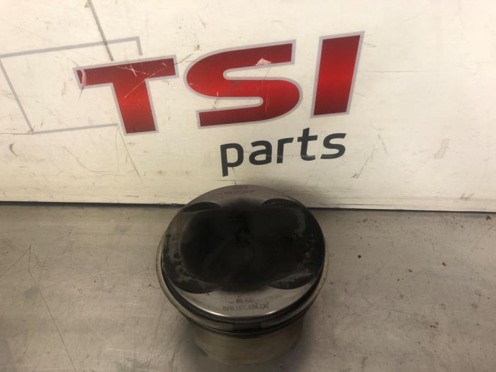 Zuiger van een Audi RS6, Auto-onderdelen, Motor en Toebehoren, Audi, Gebruikt, 3 maanden garantie, Ophalen of Verzenden
